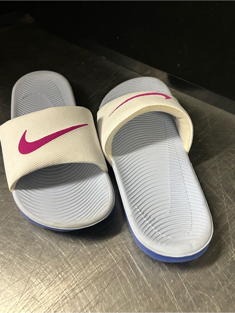 Nike Slides Size 8 Women - Picture 10 of 10
